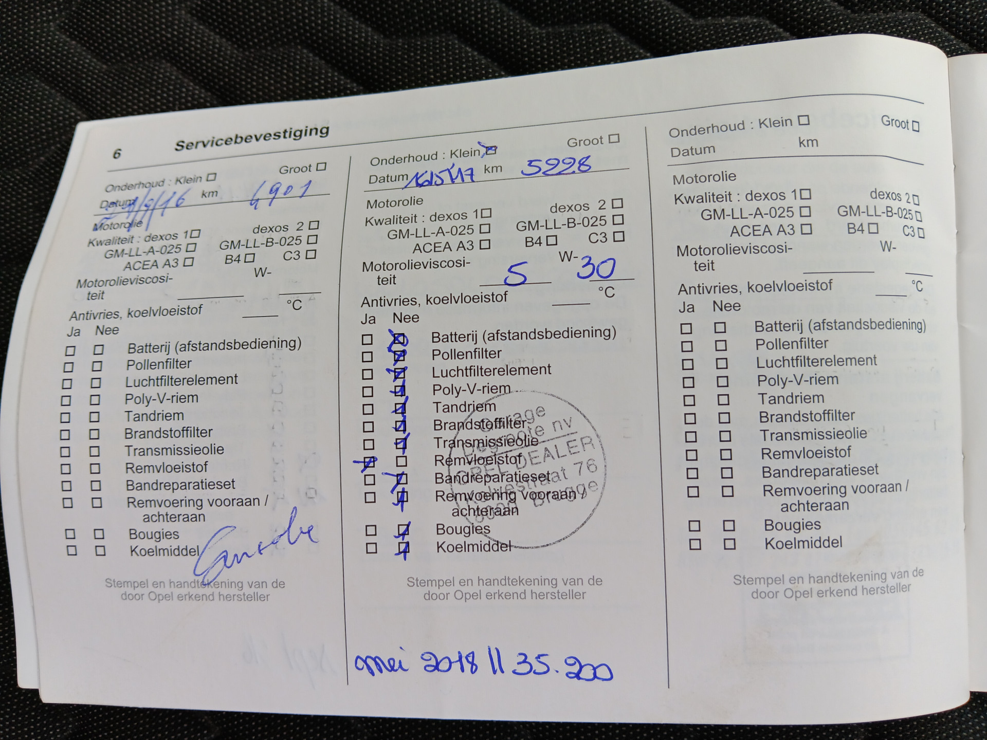 45609422-23.jpg